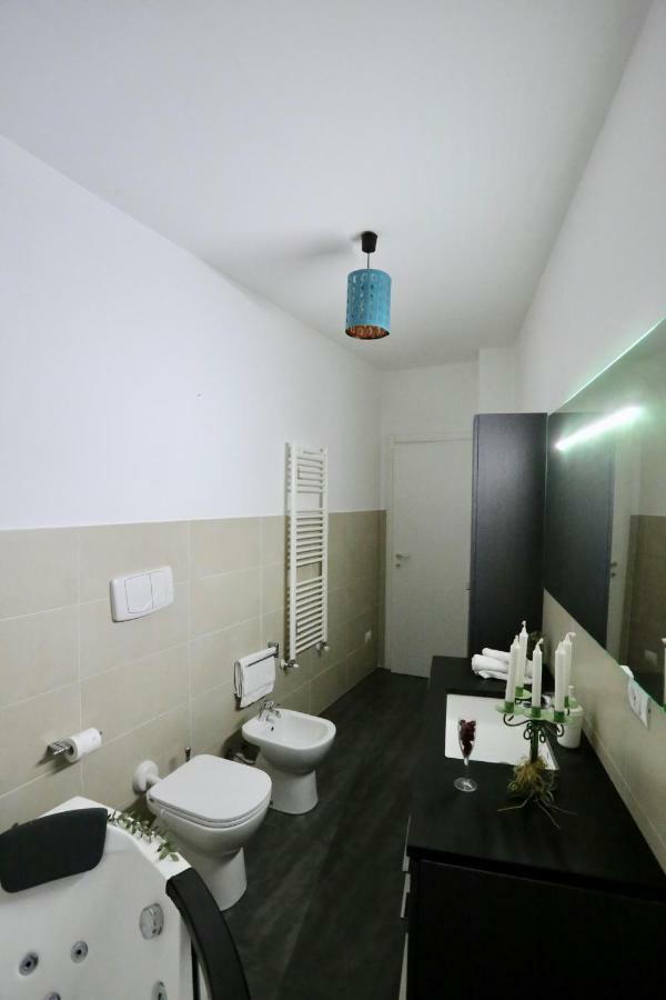 Lux Apartment Appartamento